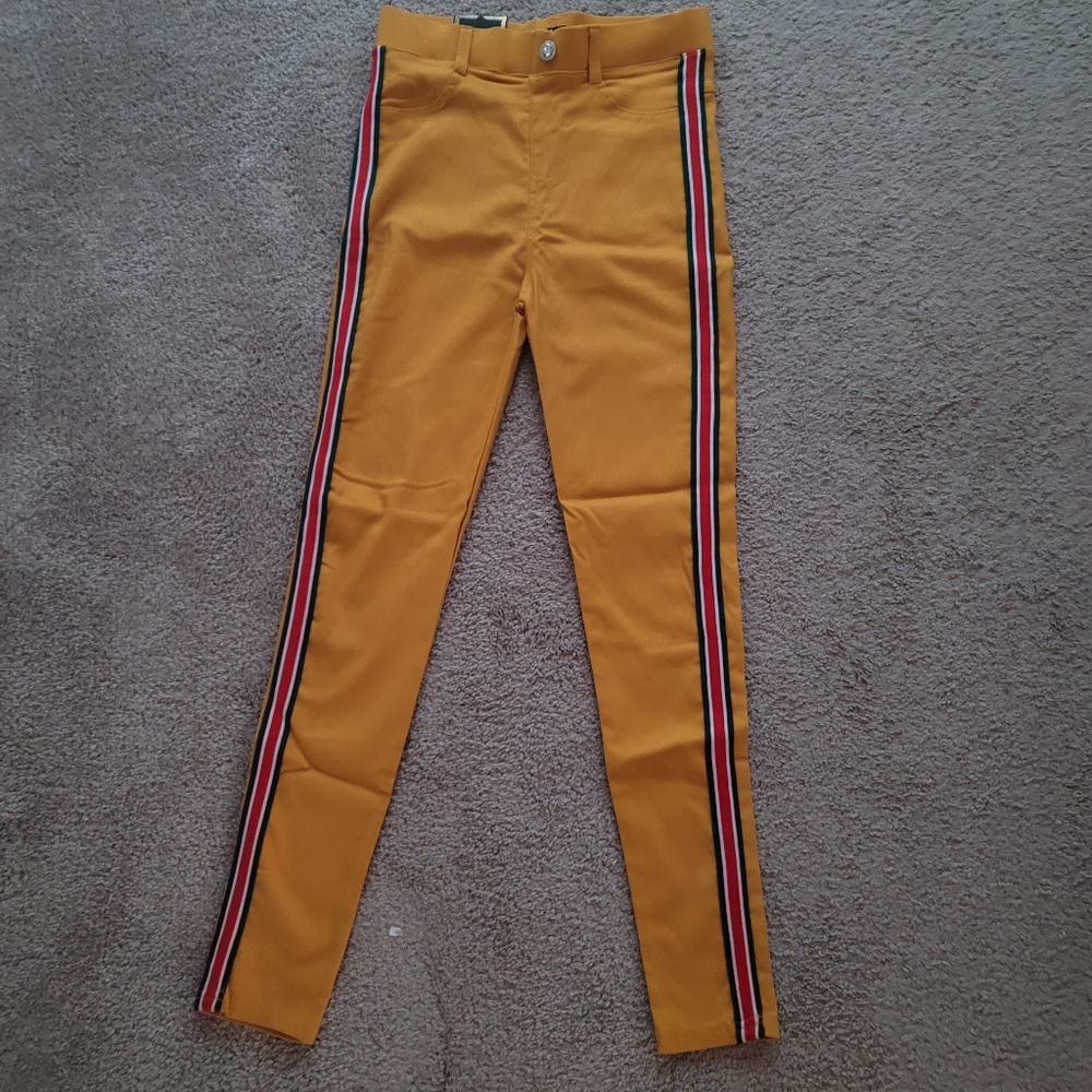 Kroix Women’s Stretch Denim Pull on Pants Sm/Med Rhinestone Button Stripes